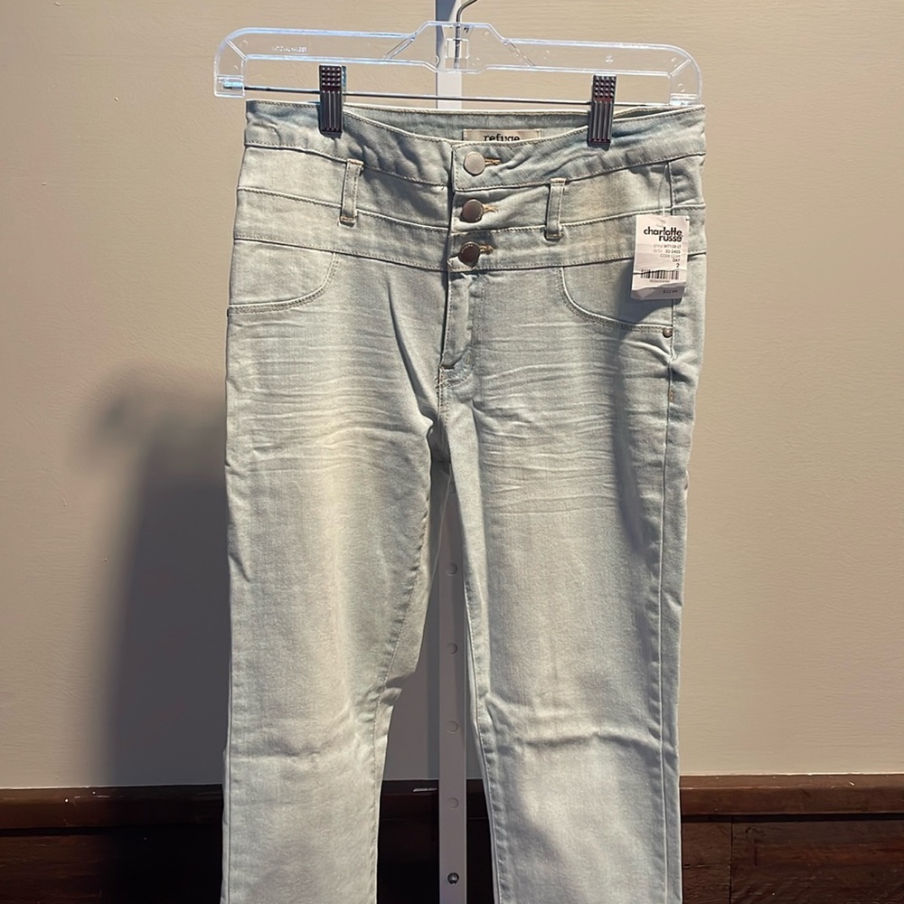 NWT Refuge Jeggings